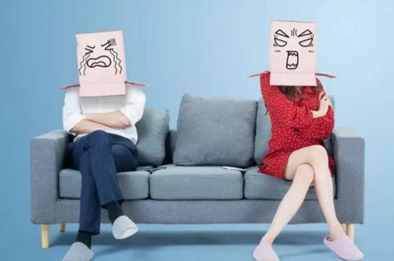 夫妻离婚公司股份如何处理？深圳离婚请律师要多少钱